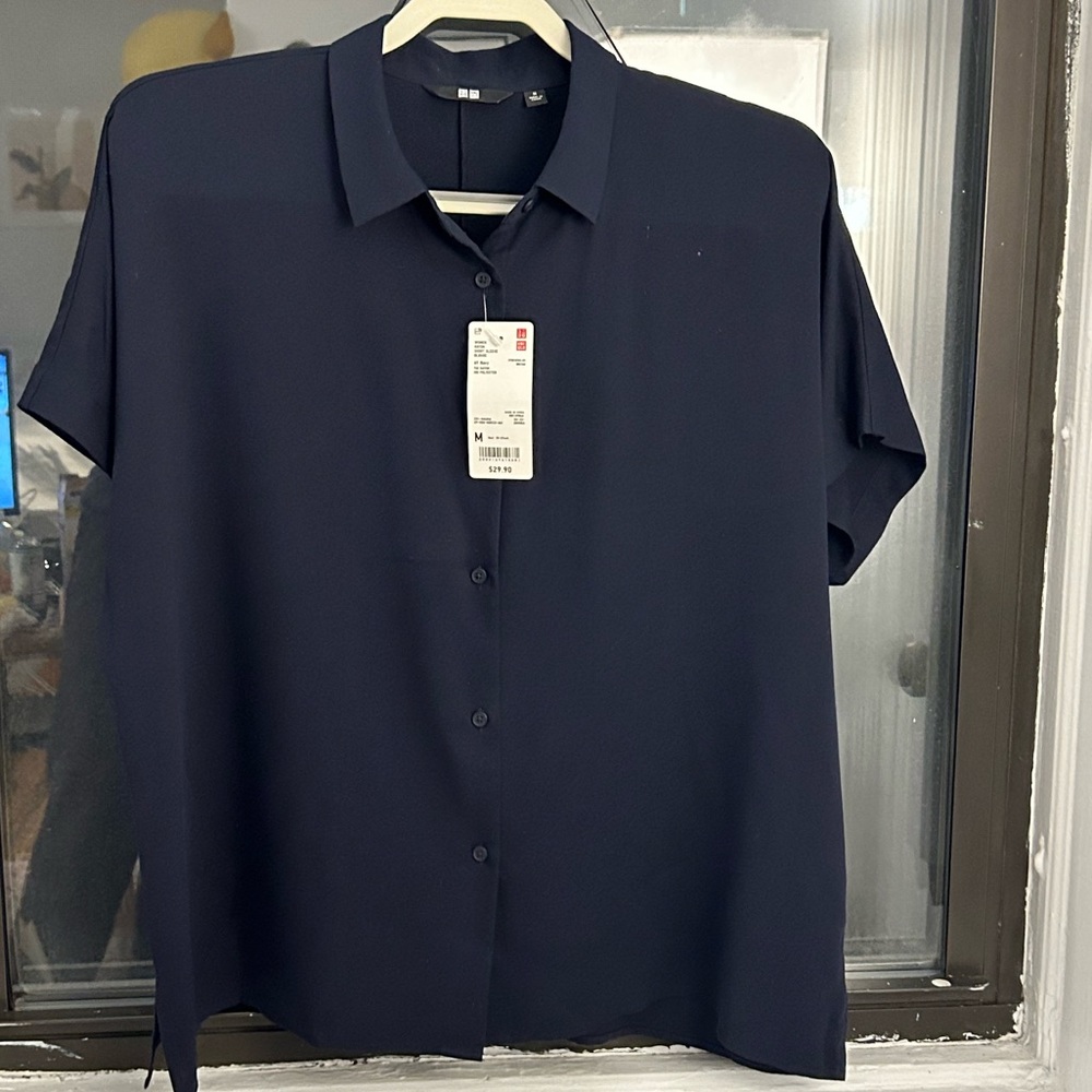 NWT Uniqlo Rayon Short-Sleeve Blouse